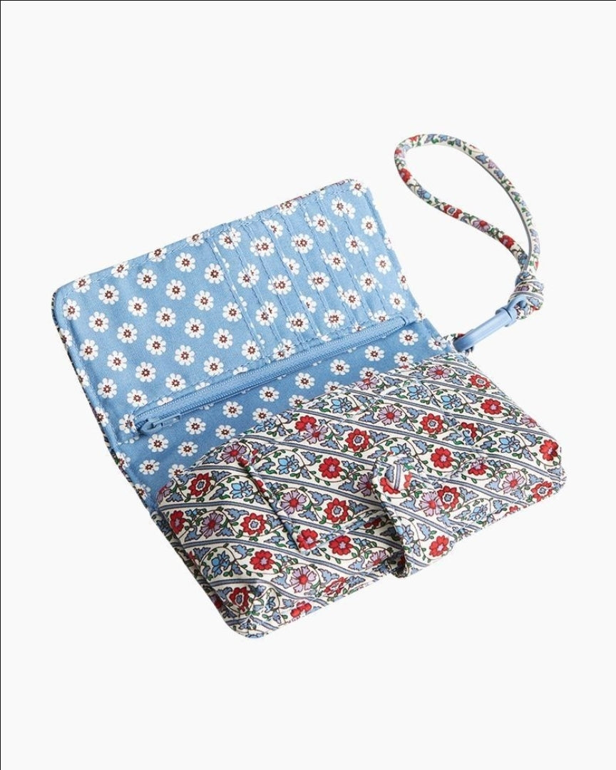 🎀 Vera Bradley Wrist Wallet 🎀